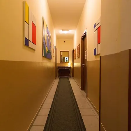 Hotel Pontenuovo Di Macyszyn Fabio 2*