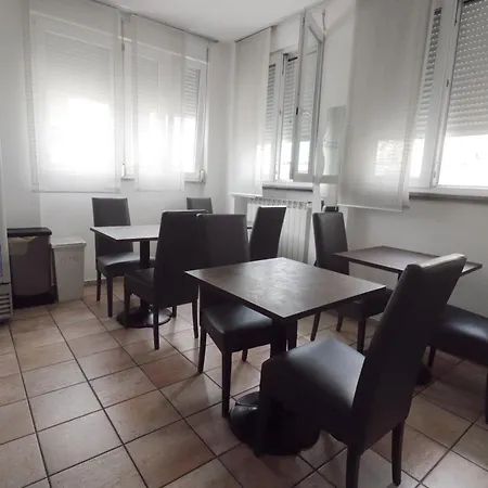 Hotel Pontenuovo 2*