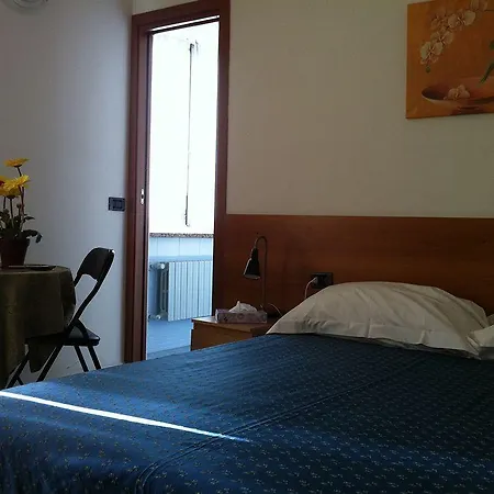 Hotel Pontenuovo 2*