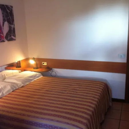 Hotel Pontenuovo Di Macyszyn Fabio