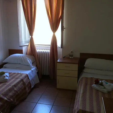 Pontenuovo Di Macyszyn Fabio Hotel 2*